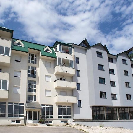Lux Deluxe Apartment Жабляк Экстерьер фото