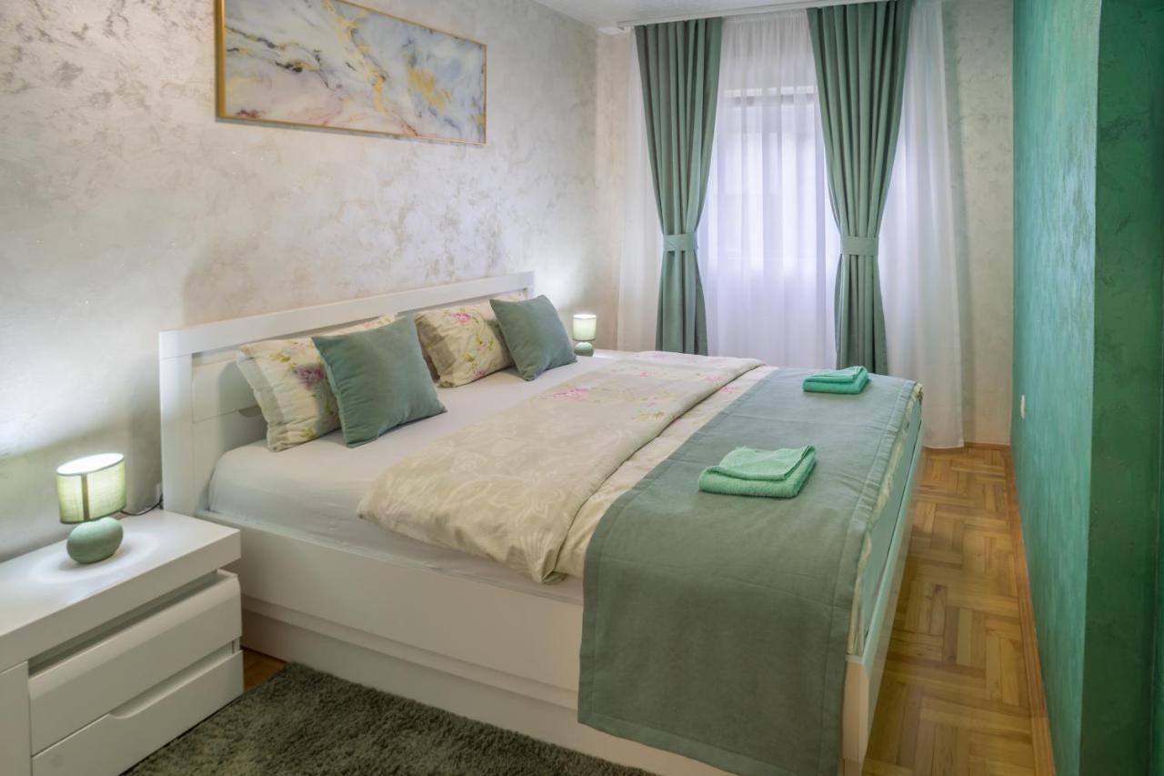 Lux Deluxe Apartment Жабляк Экстерьер фото